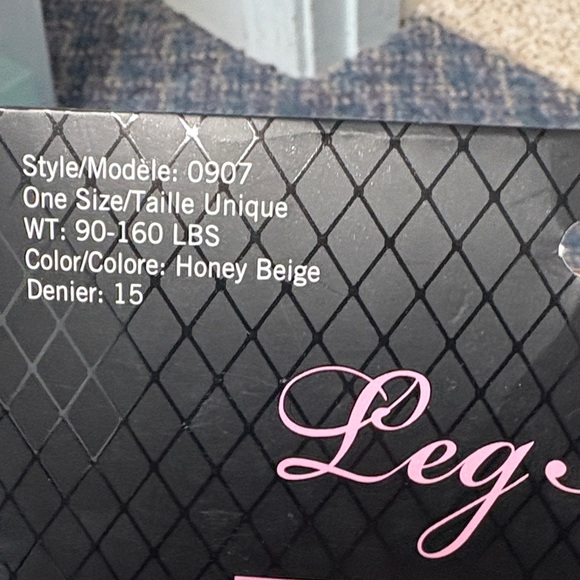 New Leg Avenue one size honey beige spandex sheer to waist support pantyhose - Picture 3 of 7